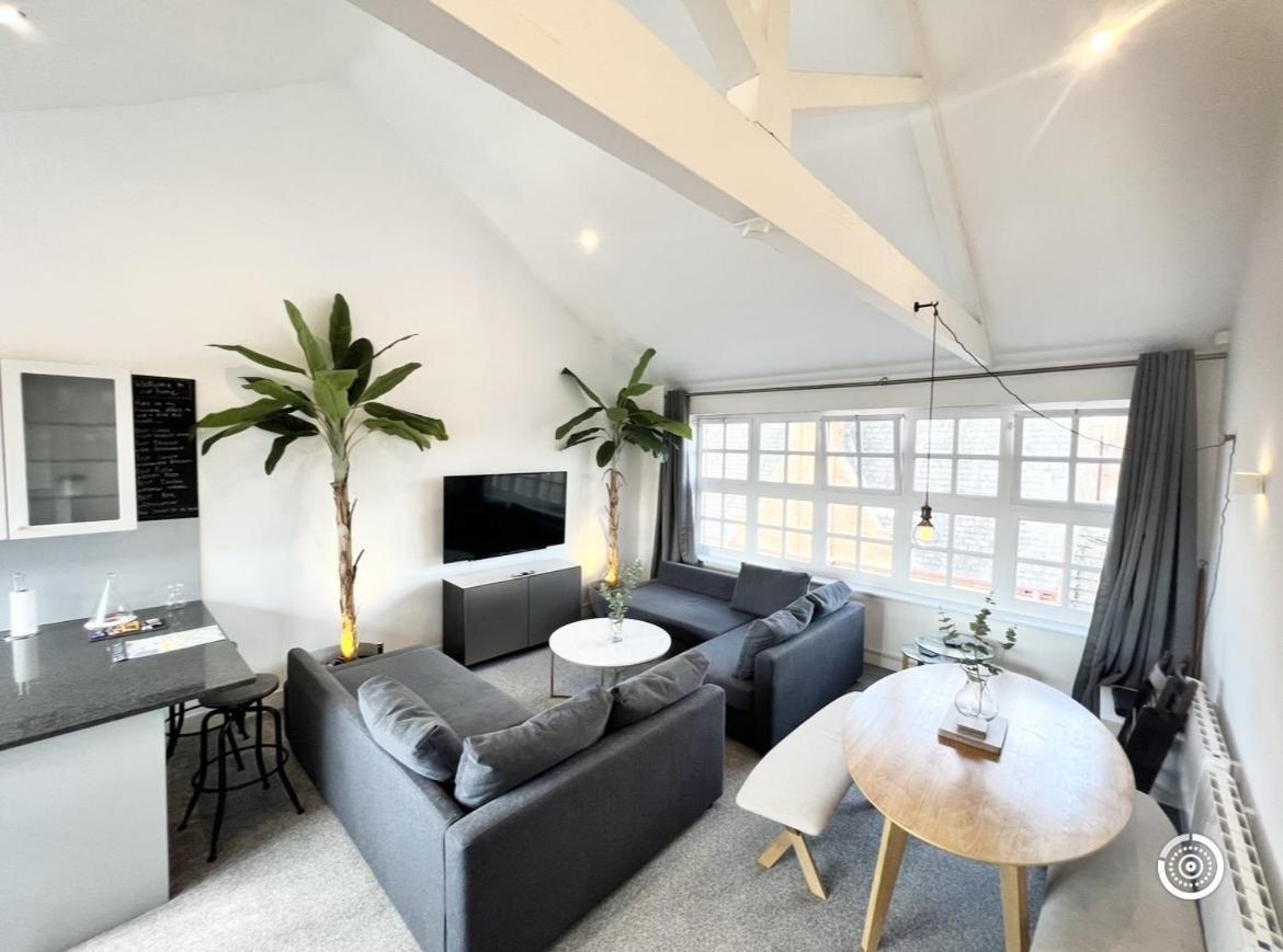 Luxury Apartment In The Heart Of Leicester With Parking Exterior photo